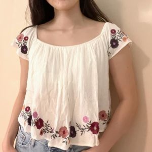 F21 White Floral Embroidered Flowy Blouse